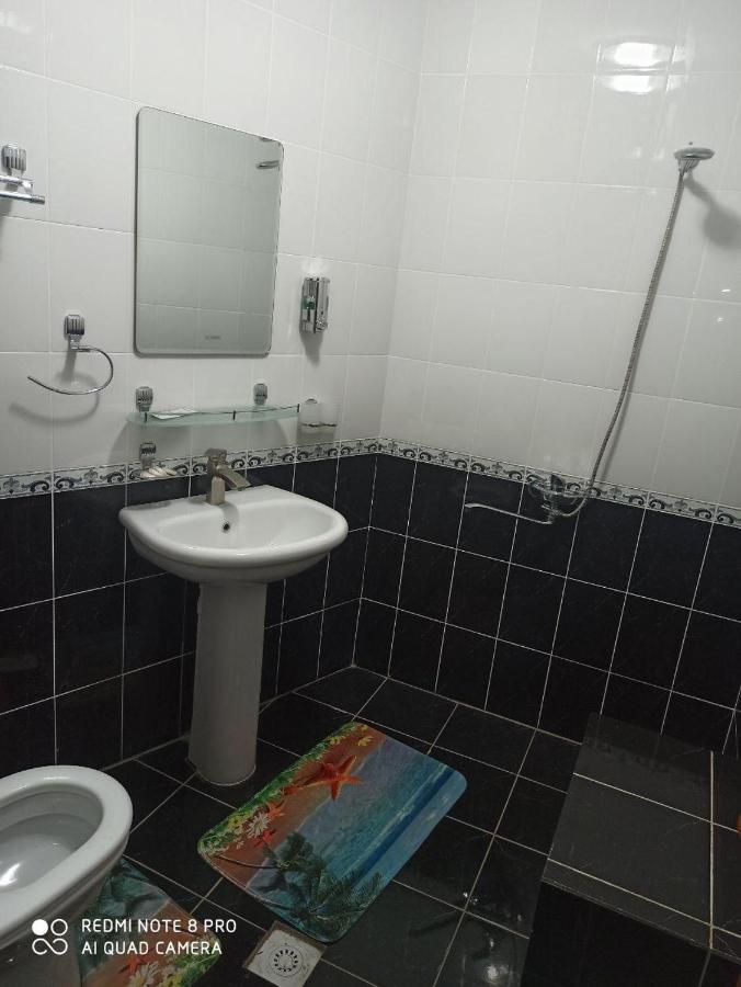 Ohun Caravan Sarai XIX Бухара Екстер'єр фото